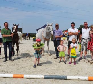 Balou Du Rouet en Casallo leveren veulen kampioenen in Wambeek Balou Du Rouet en Casallo leveren veulen kampioenen in Wambeek