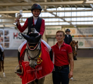 winnaars bestgaande rijpony en ponyvoorsteller